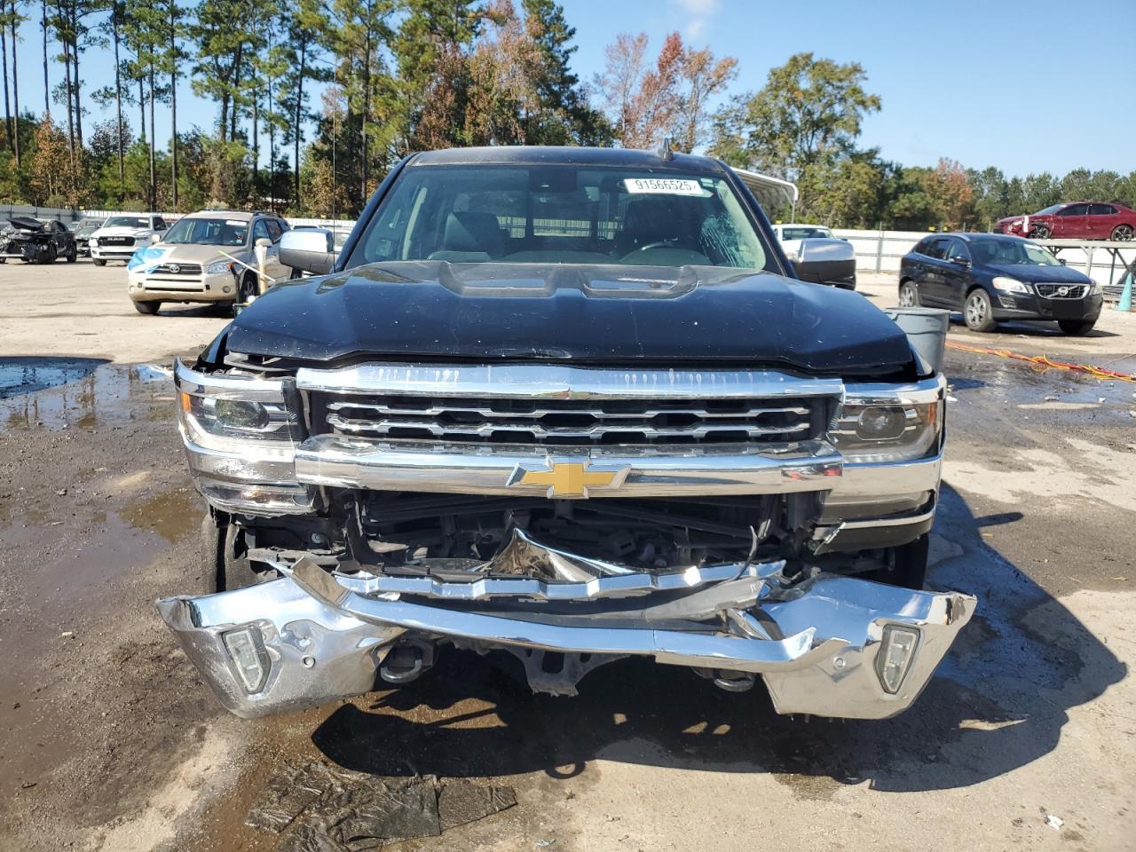 Chevrolet Silverado C1500 Ltz Image 6