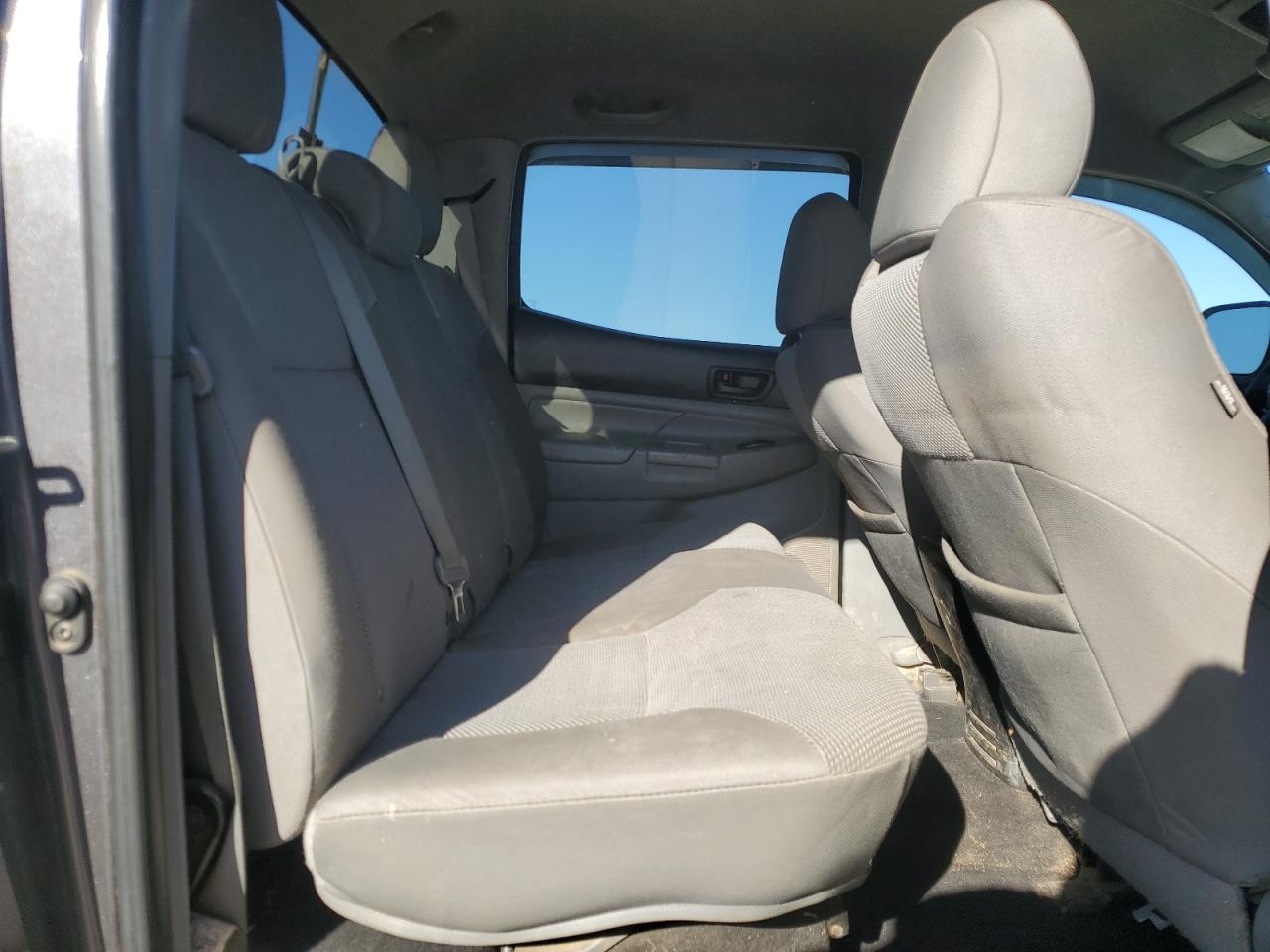 Toyota Tacoma Double Cab Long Bed Image 6