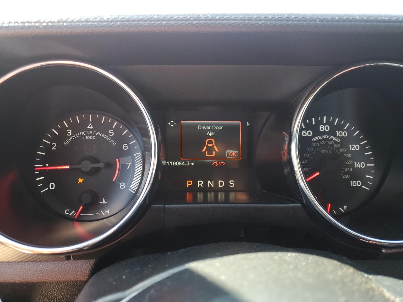 Ford Mustang Image 6