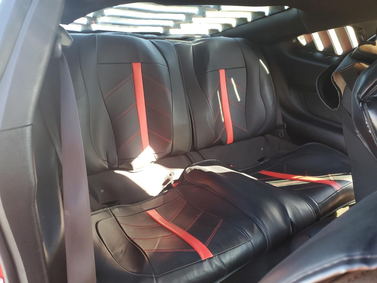 Ford Mustang Image 10