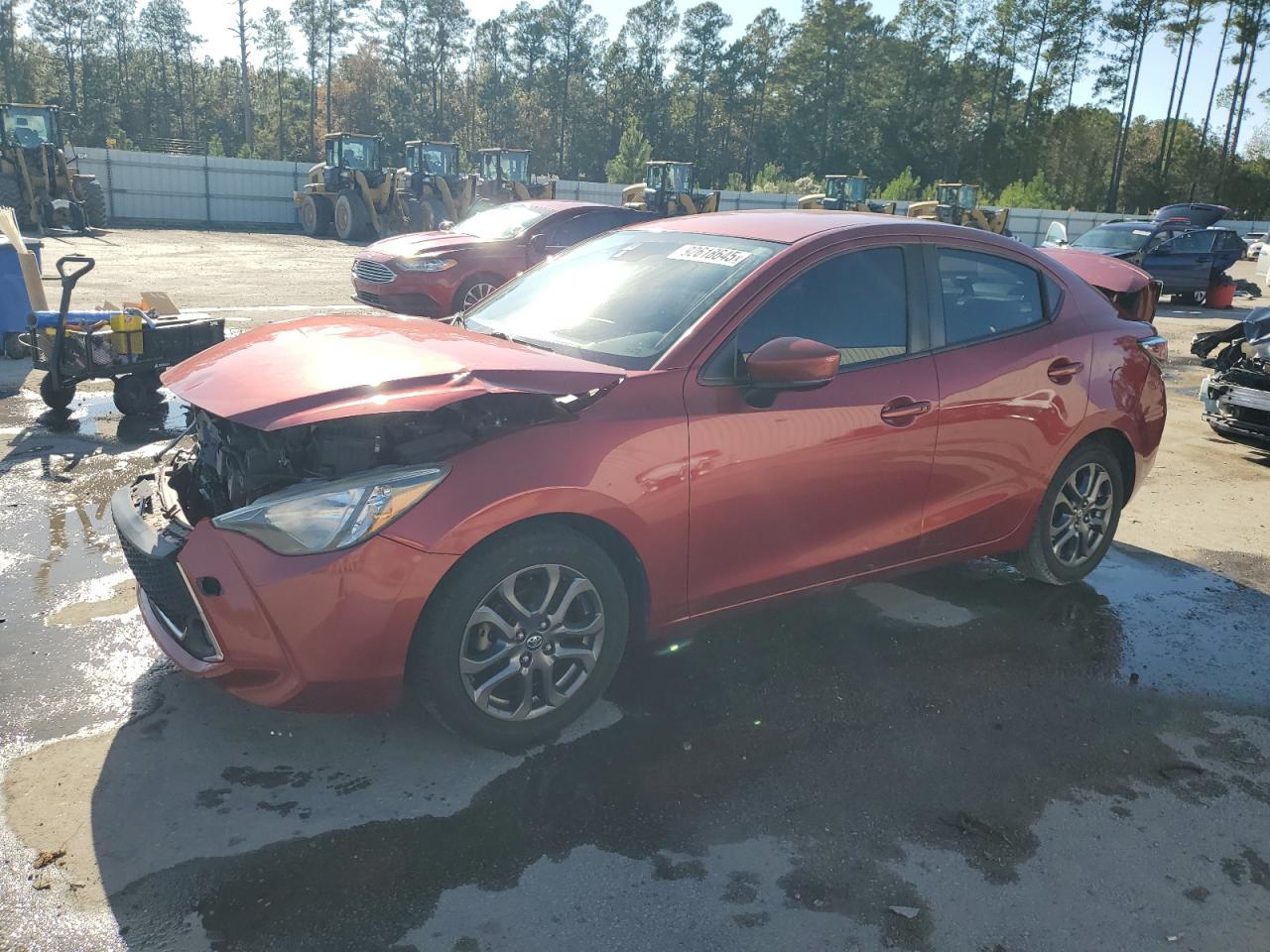 Toyota Yaris L Image 1