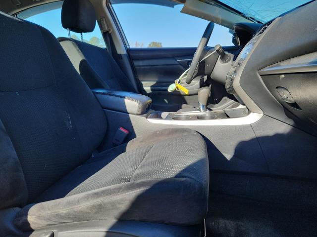 Nissan Altima 2.5 Image 4