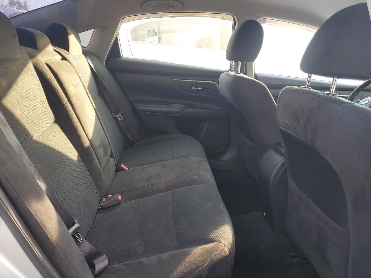 Nissan Altima 2.5 Image 11
