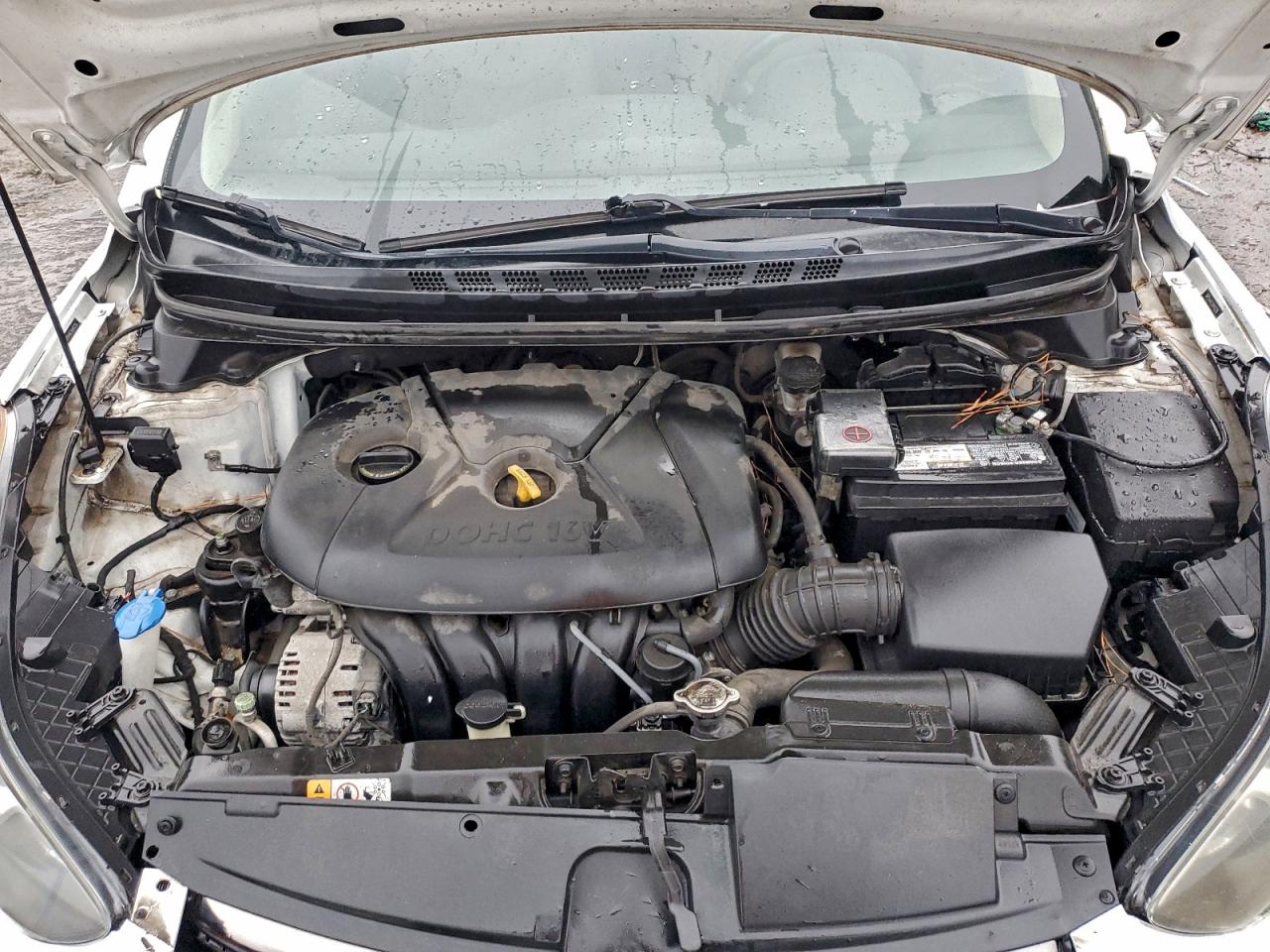 Hyundai ELANTRA Gls Image 10