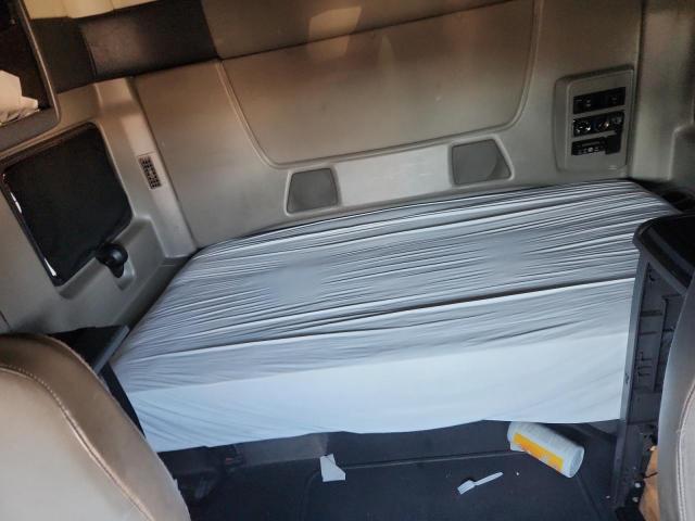 International Prostar Image 5