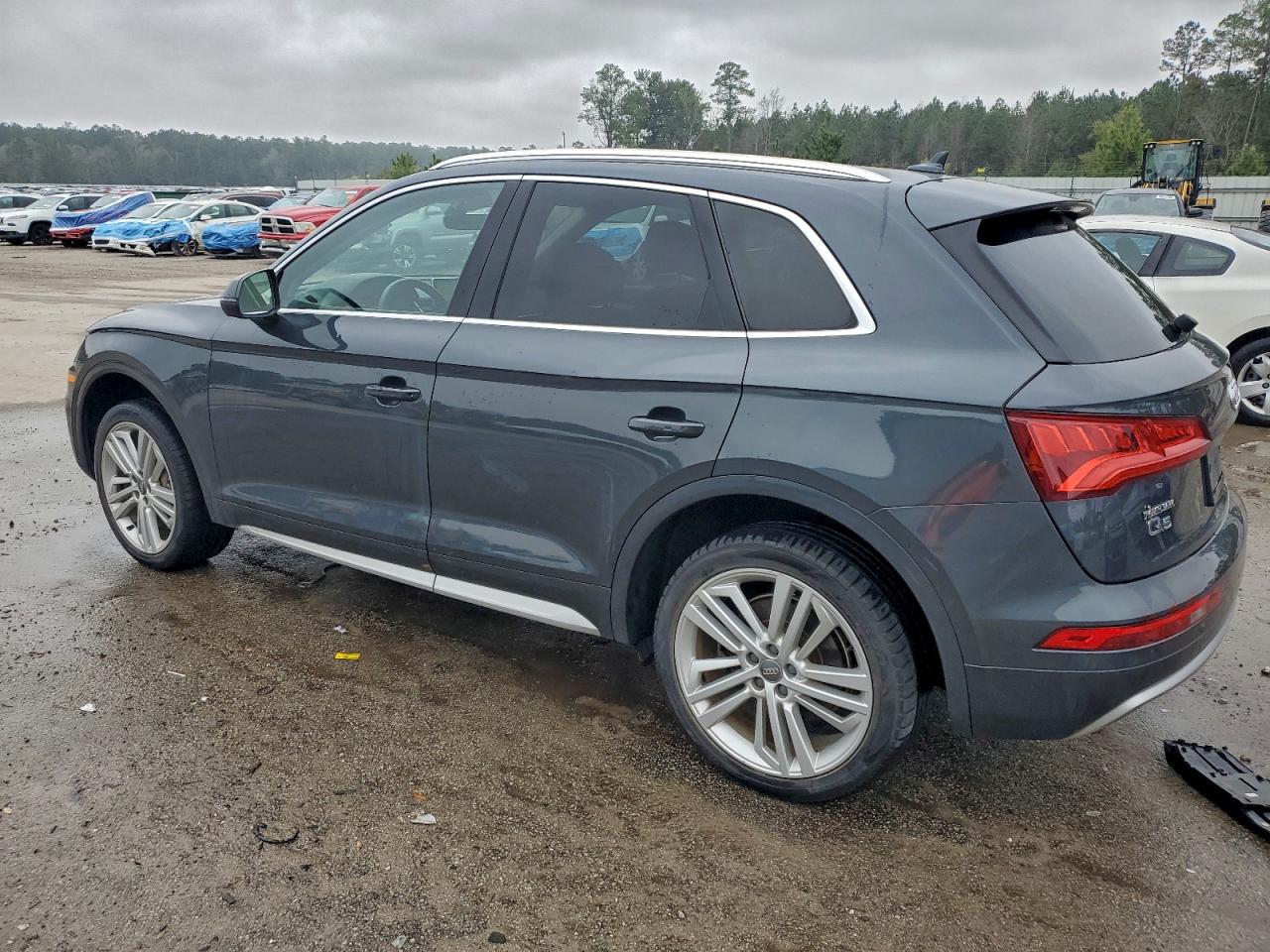 Audi Q5 Premium Plus Image 2