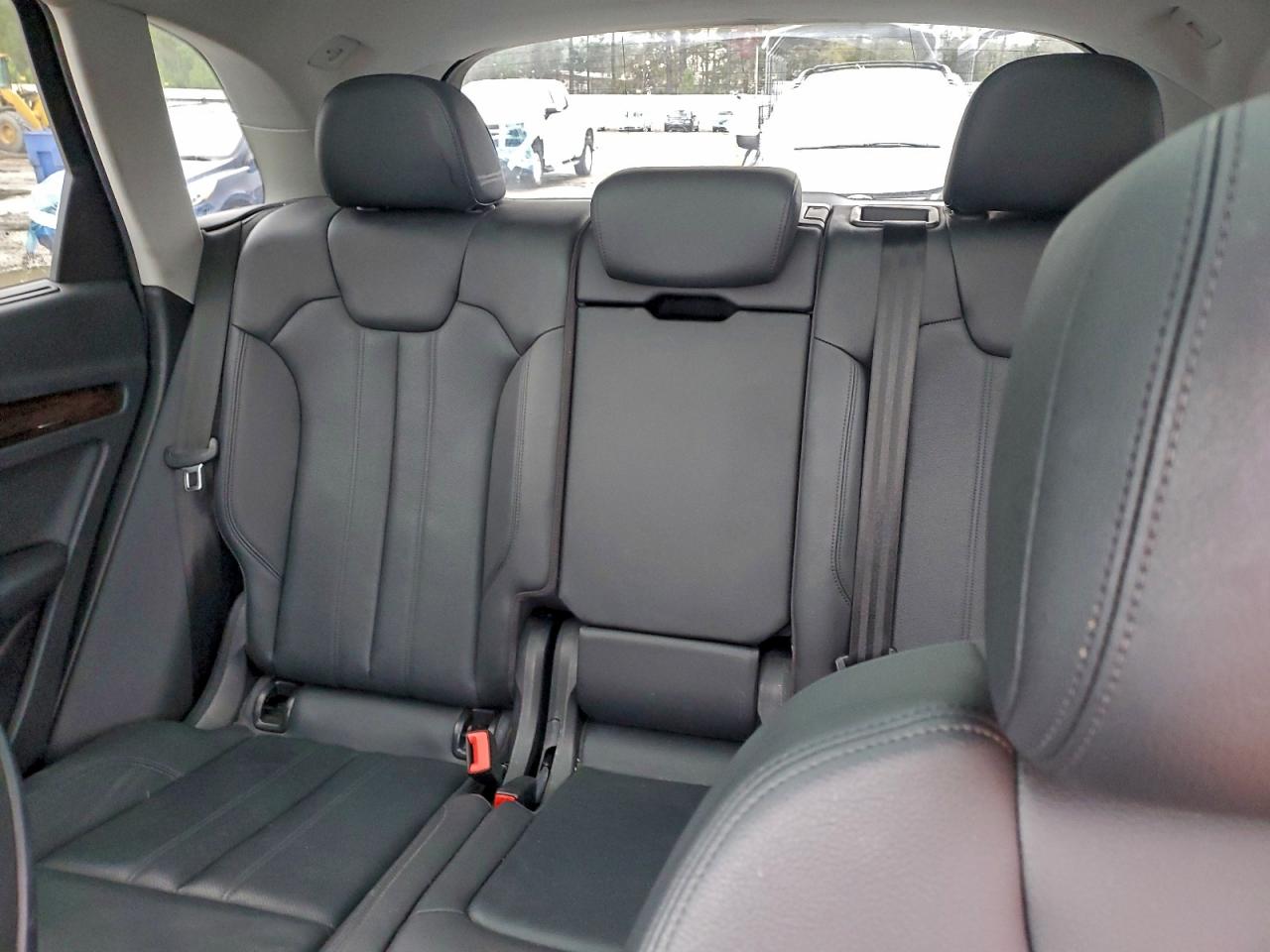 Audi Q5 Premium Plus Image 8