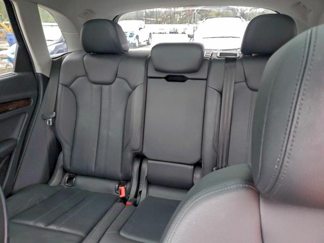 Audi Q5 Premium Plus Image 8