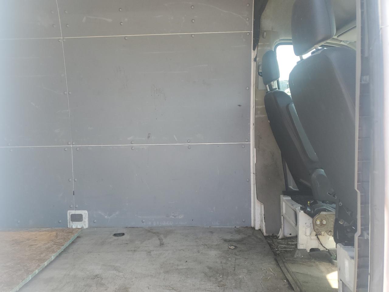 Dodge Sprinter 2500 Image 10