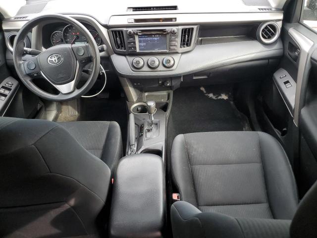 Toyota RAV4 Le Image 6