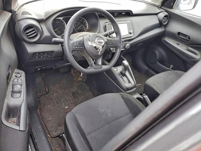 Nissan Kicks S Image 3