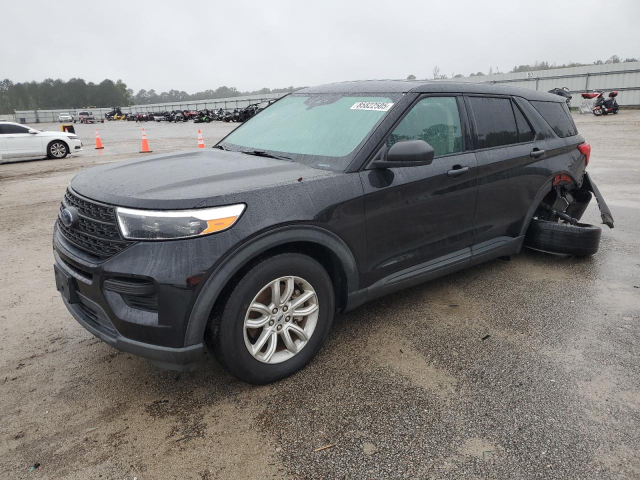 Ford Explorer Image 1