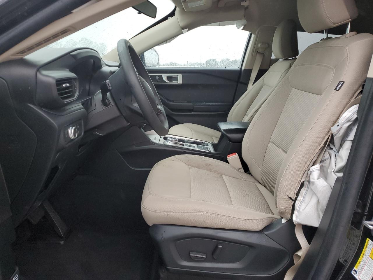 Ford Explorer Image 11