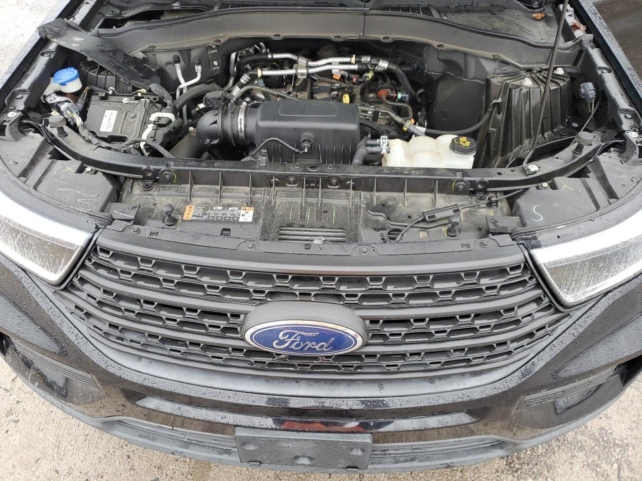 Ford Explorer Image 12