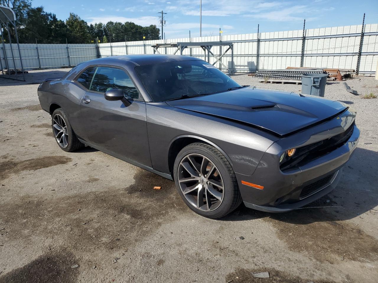 Dodge Challenger Sxt Image 2