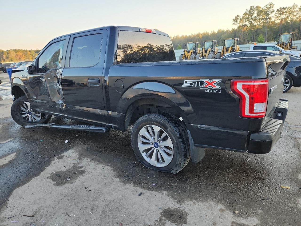 Ford F-150 Supercrew Image 11