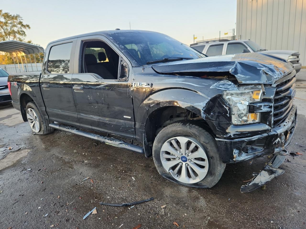 Ford F-150 Supercrew Image 3