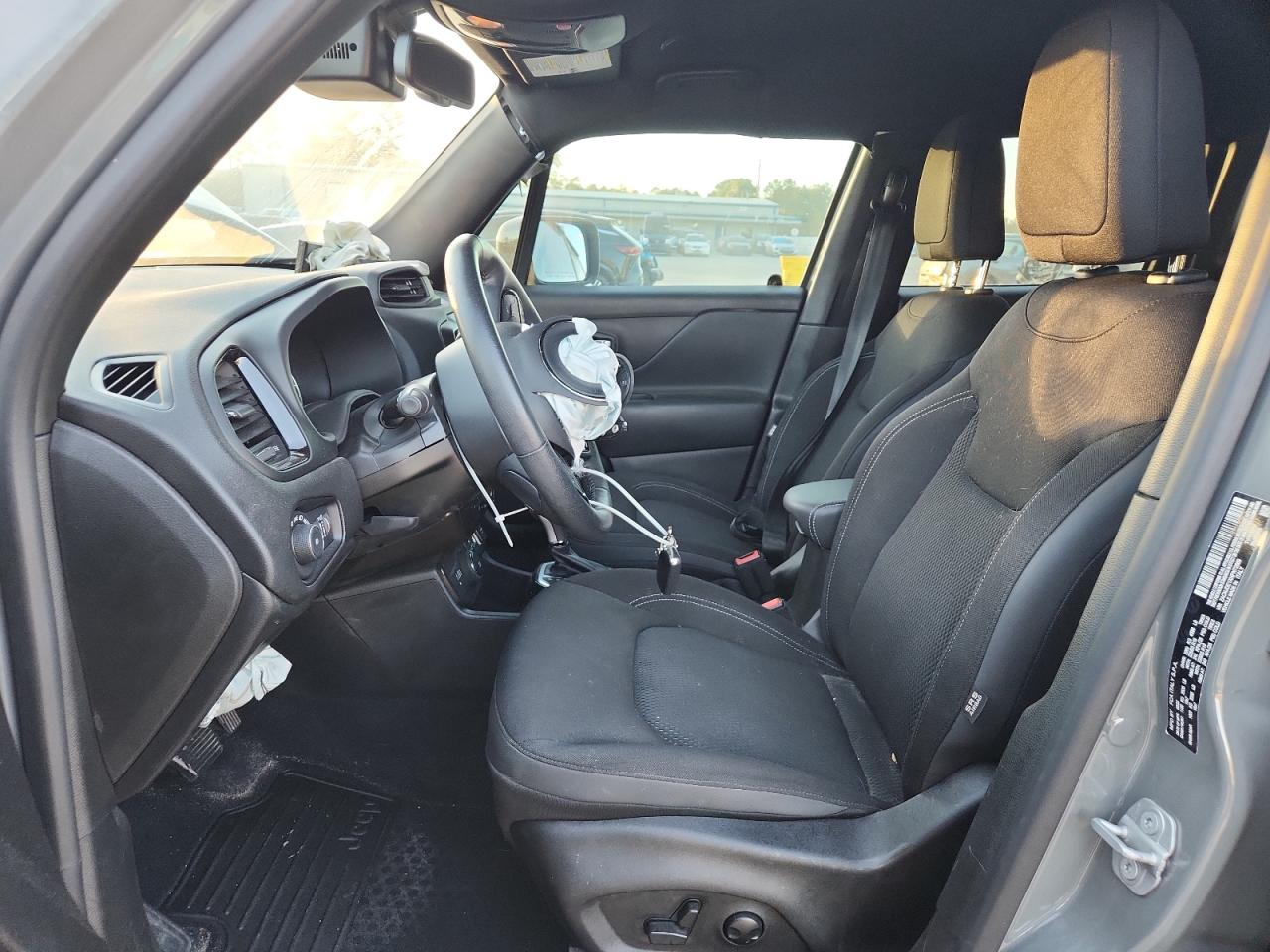 Jeep Renegade Altitude Image 13