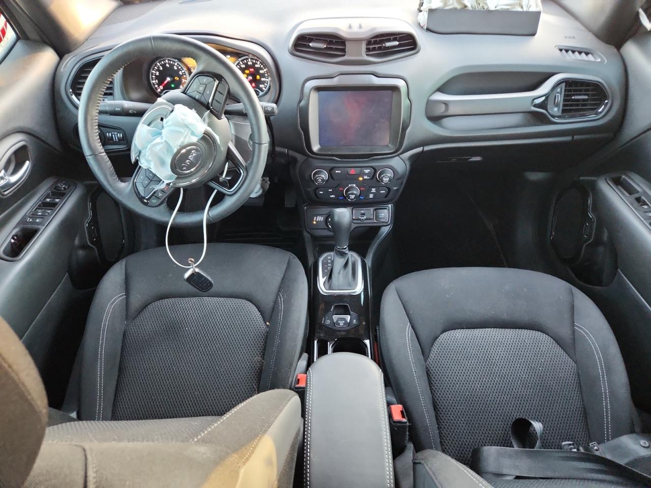 Jeep Renegade Altitude Image 10