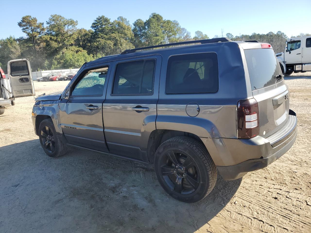 Jeep Patriot Sport Image 2