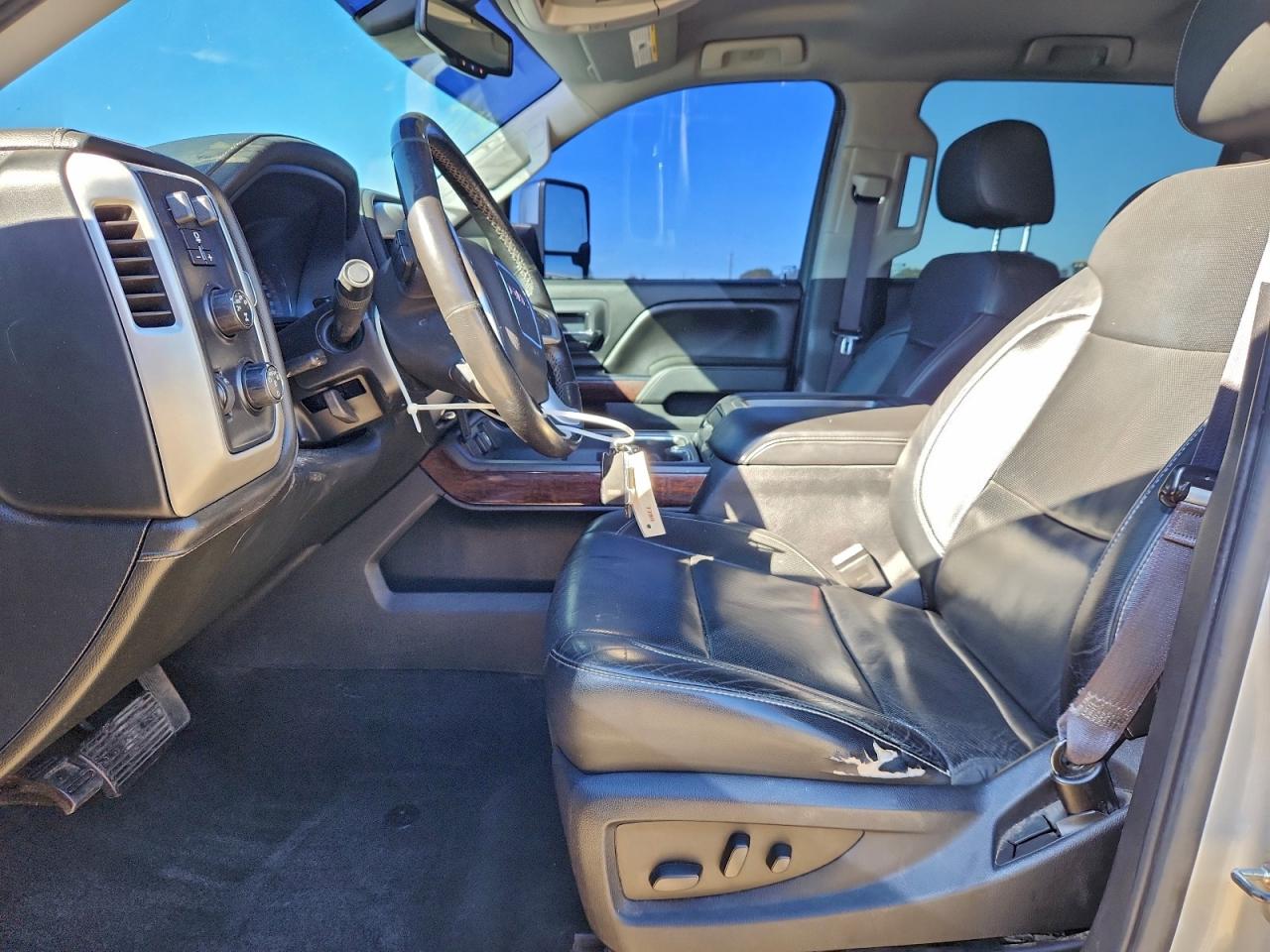 GMC Sierra K1500 Slt Image 7