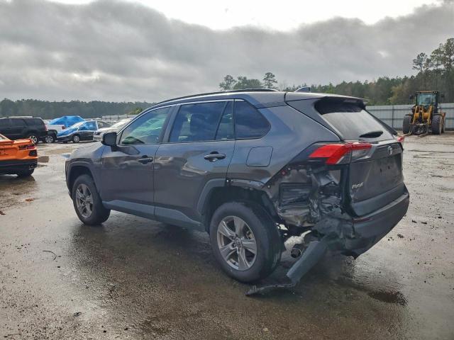 Toyota RAV4 Xle Image 5