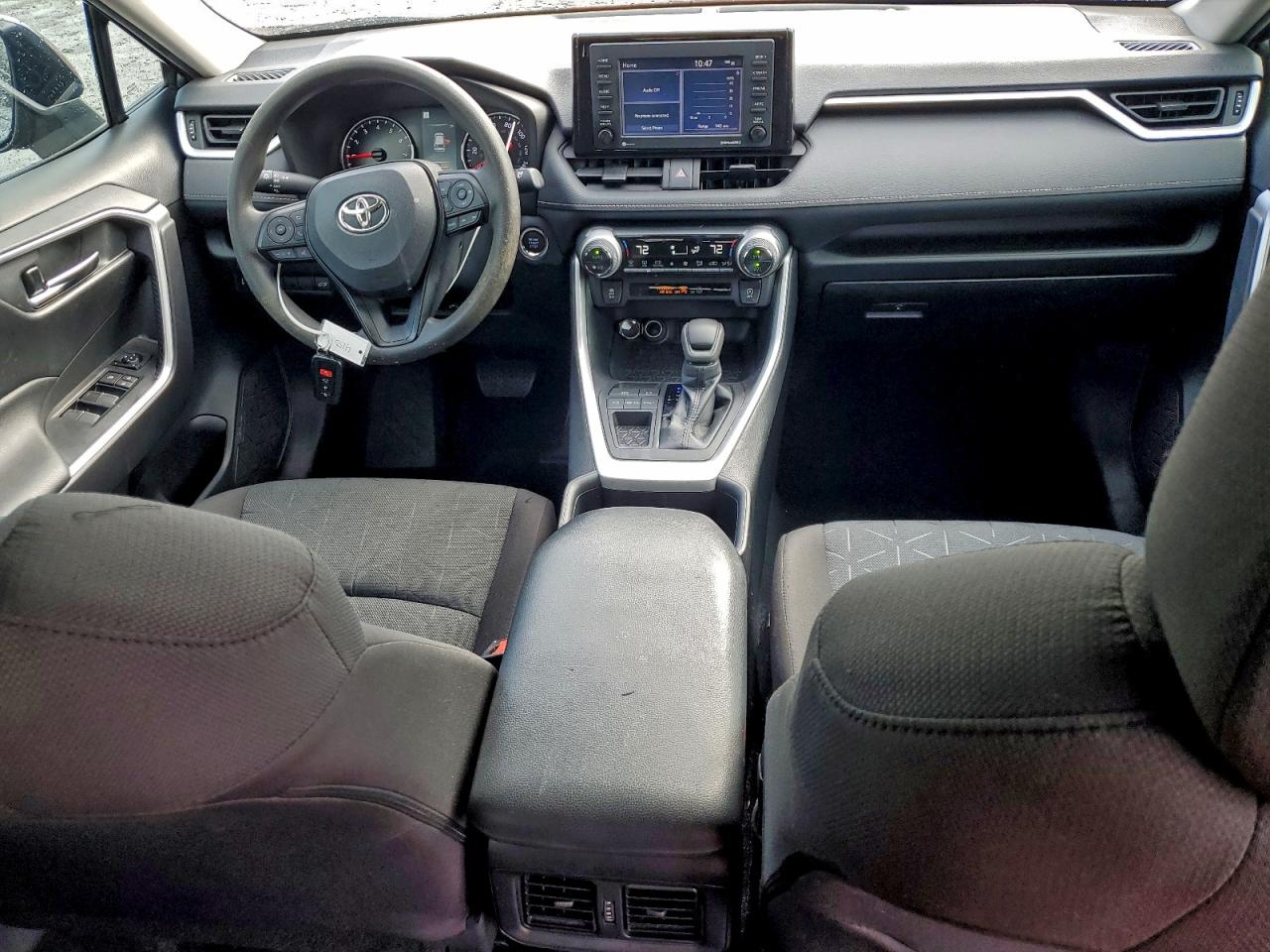 Toyota RAV4 Xle Image 6