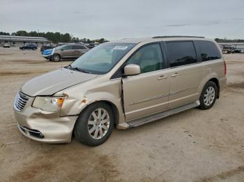  Salvage Chrysler Minivan
