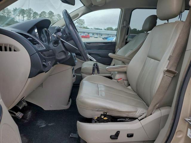 Chrysler Minivan Touring Image 13