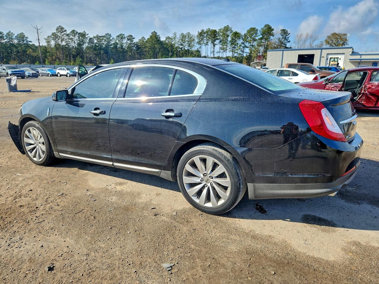 Lincoln MKS Image 10