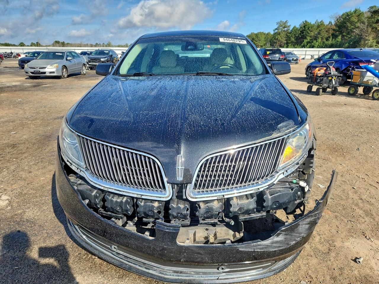 Lincoln MKS Image 3