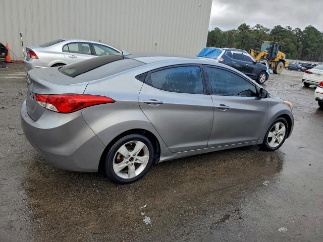 Hyundai ELANTRA Gls Image 4