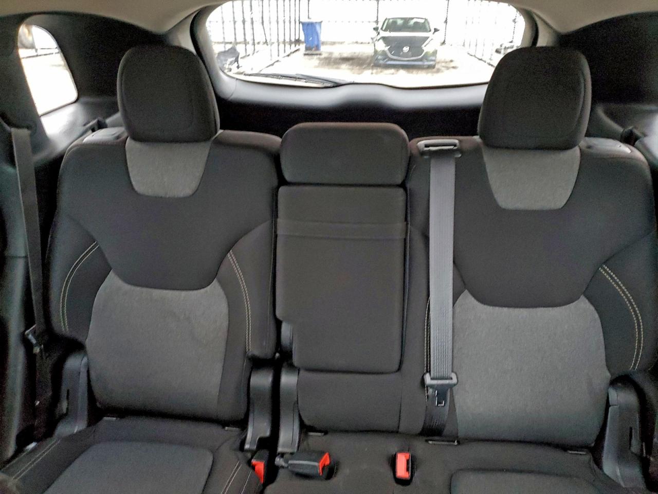 Jeep Grand Cherokee Latitude Image 10