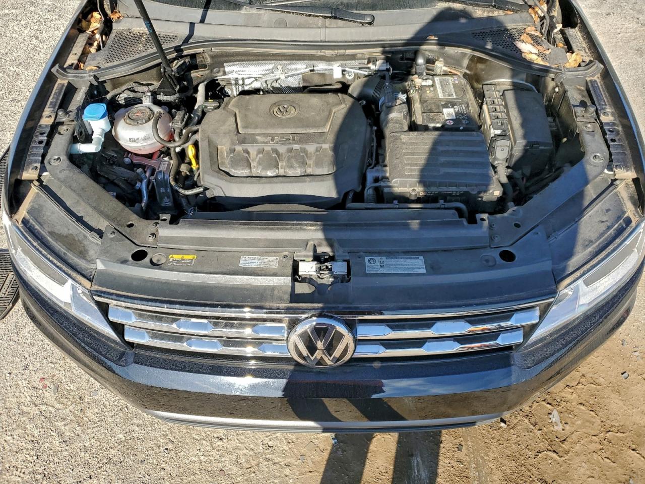 Volkswagen Tiguan S Image 10