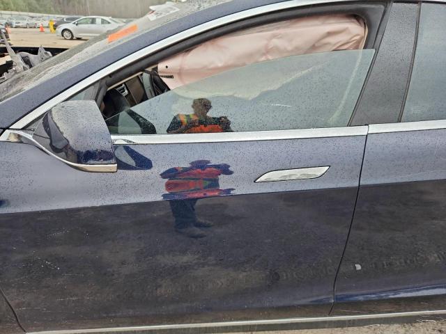 Tesla Model S Image 7