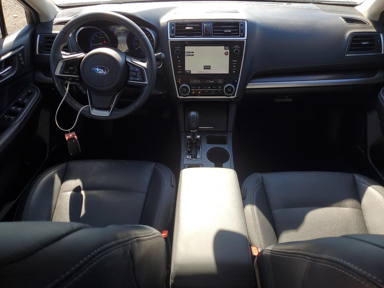 Subaru Legacy 3.6r Limited Image 10