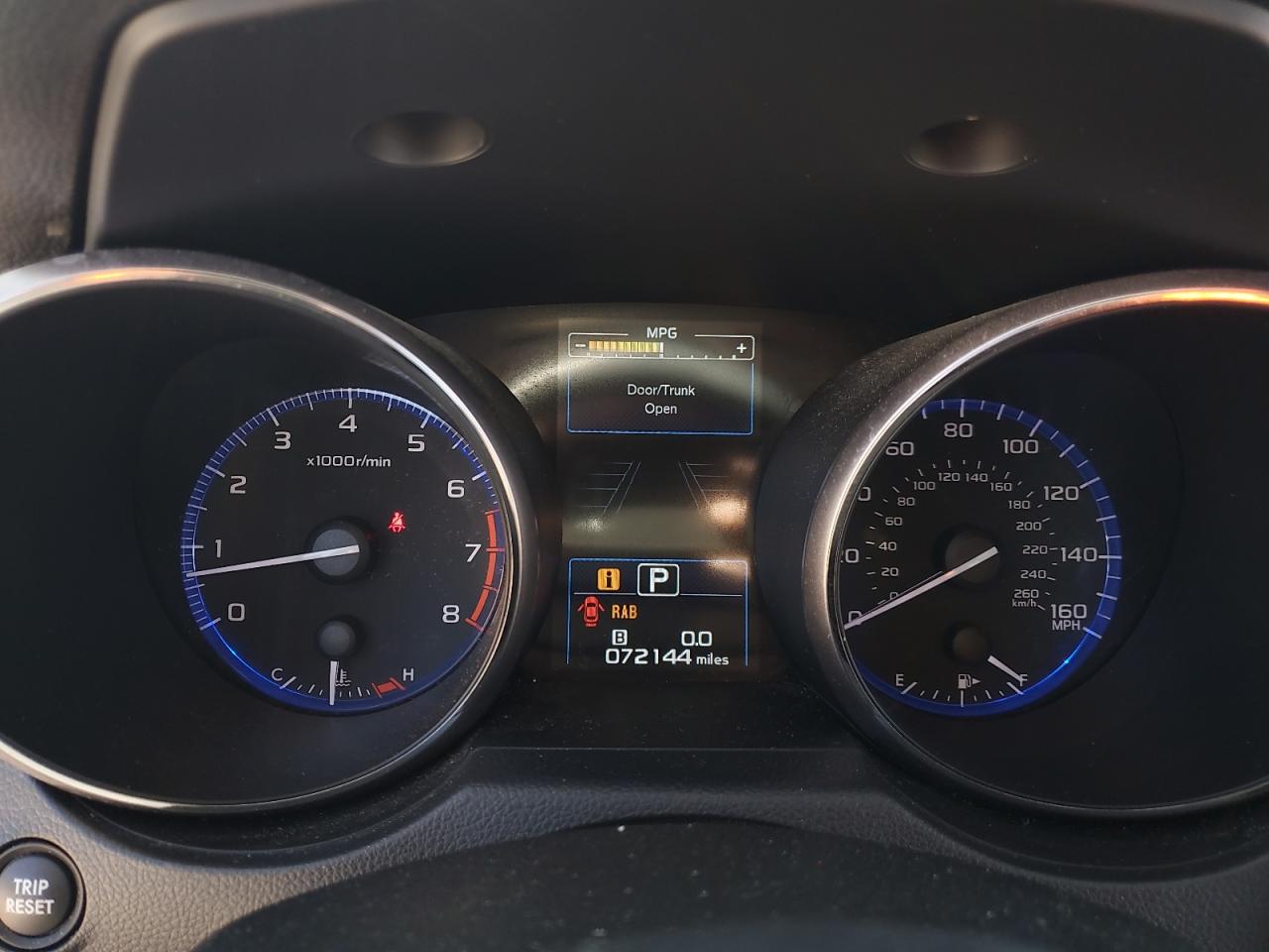 Subaru Legacy 3.6r Limited Image 9