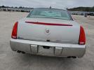 Cadillac DTS Image 3