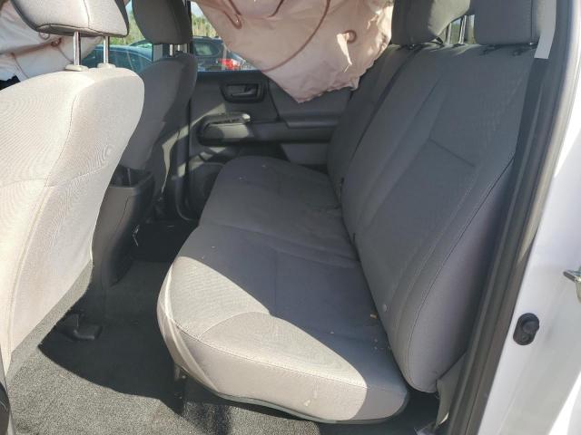 Toyota Tacoma Double Cab Image 10