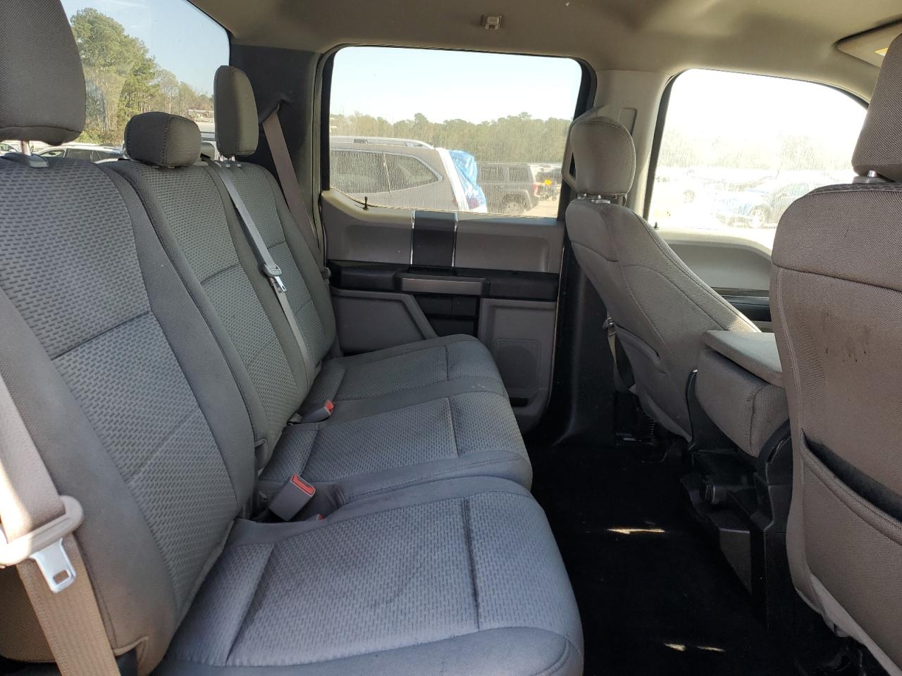 Ford F-150 Supercrew Image 7