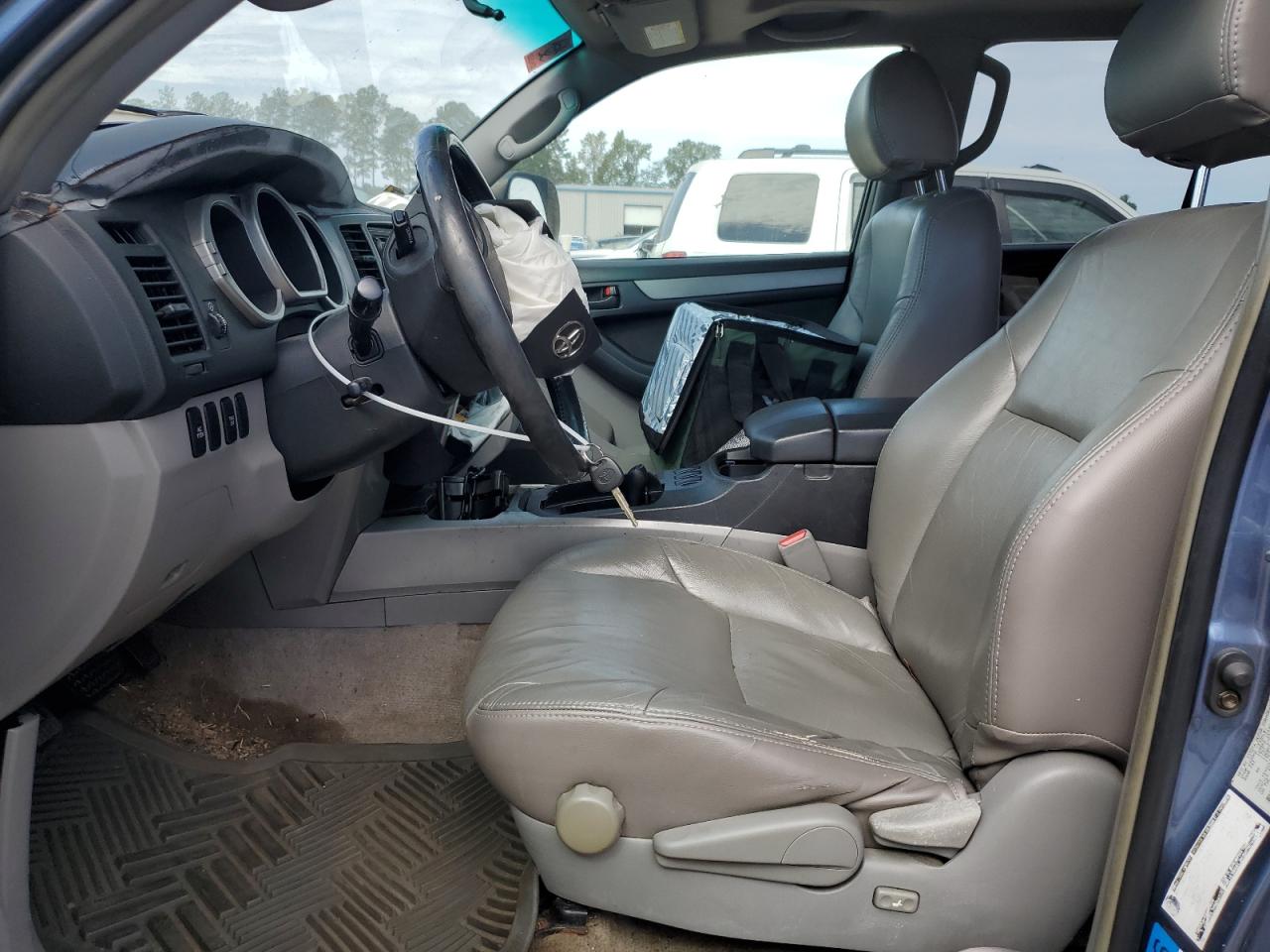 Toyota 4Runner Sr5 Image 6