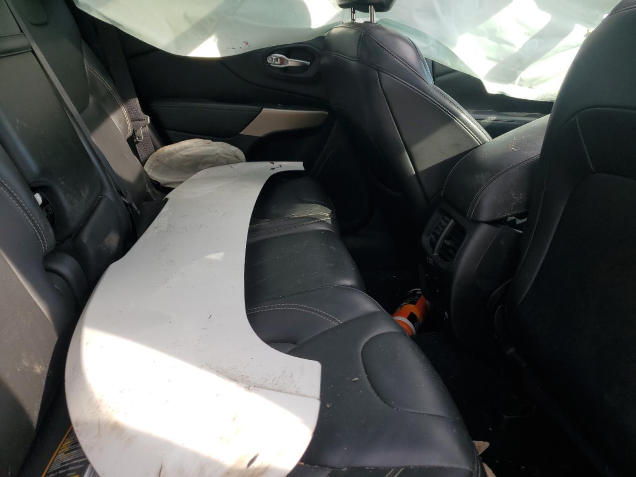 Jeep Grand Cherokee Limited Image 12