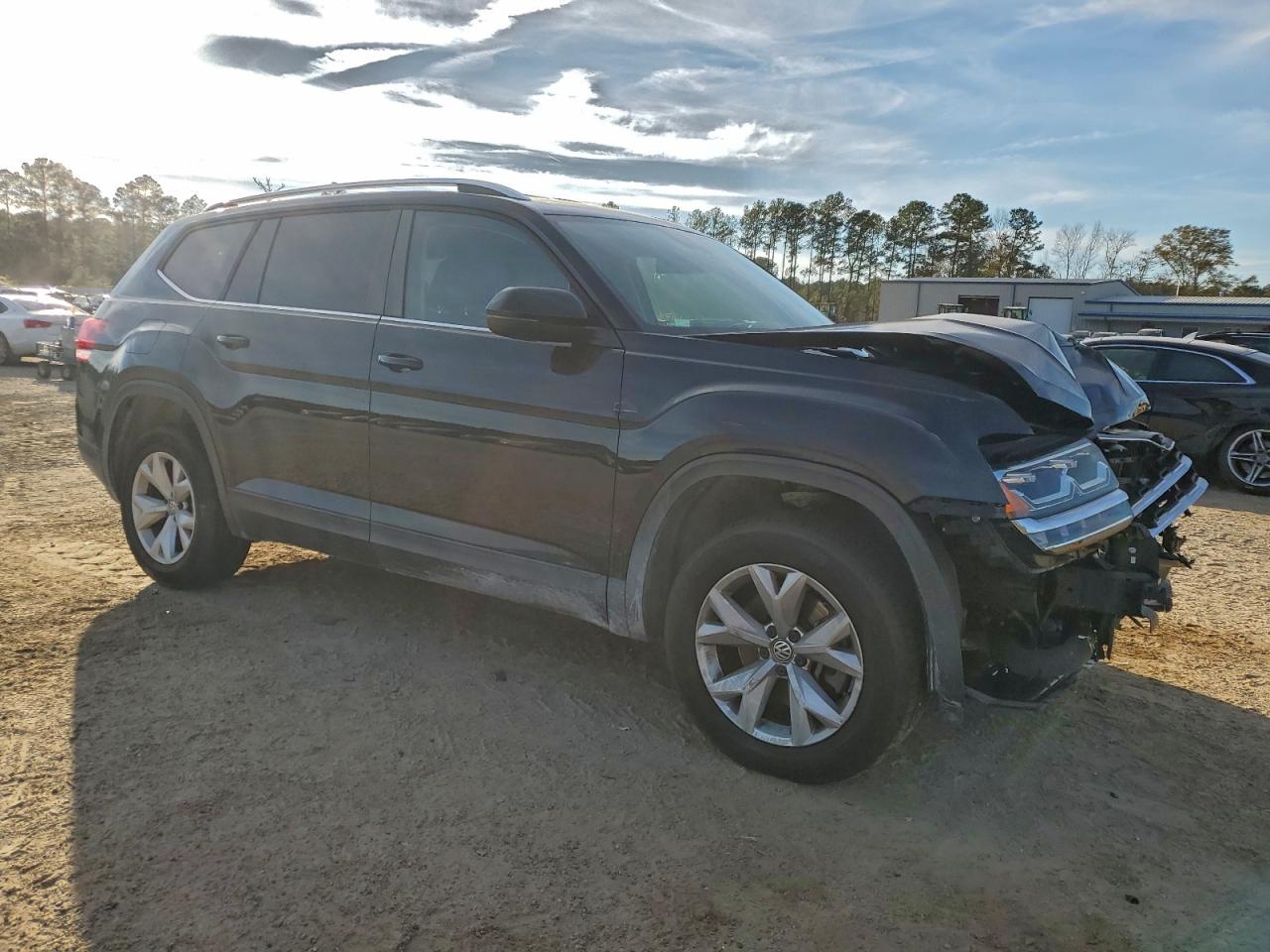 Volkswagen Atlas Se Image 2
