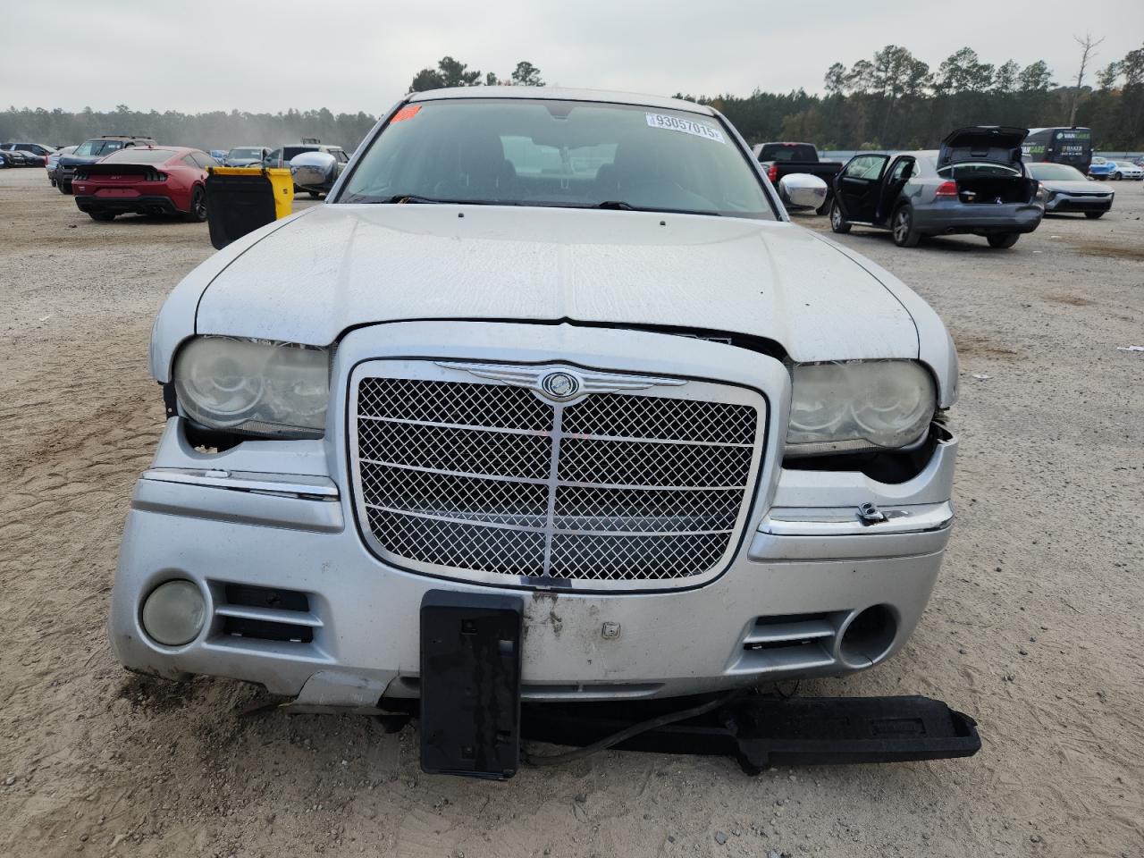 Chrysler 300 Image 10
