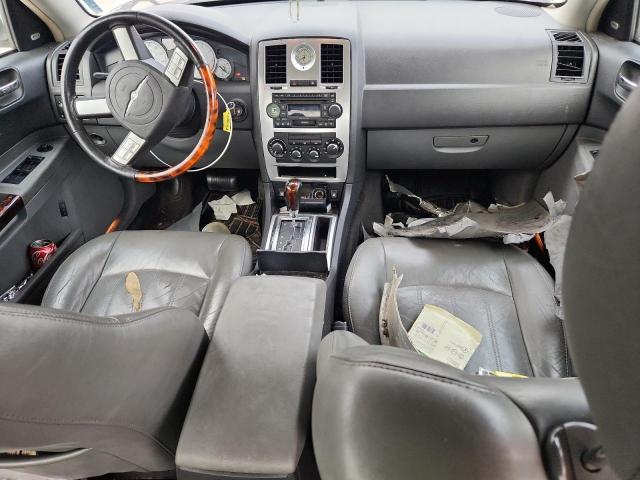 Chrysler 300 Image 3