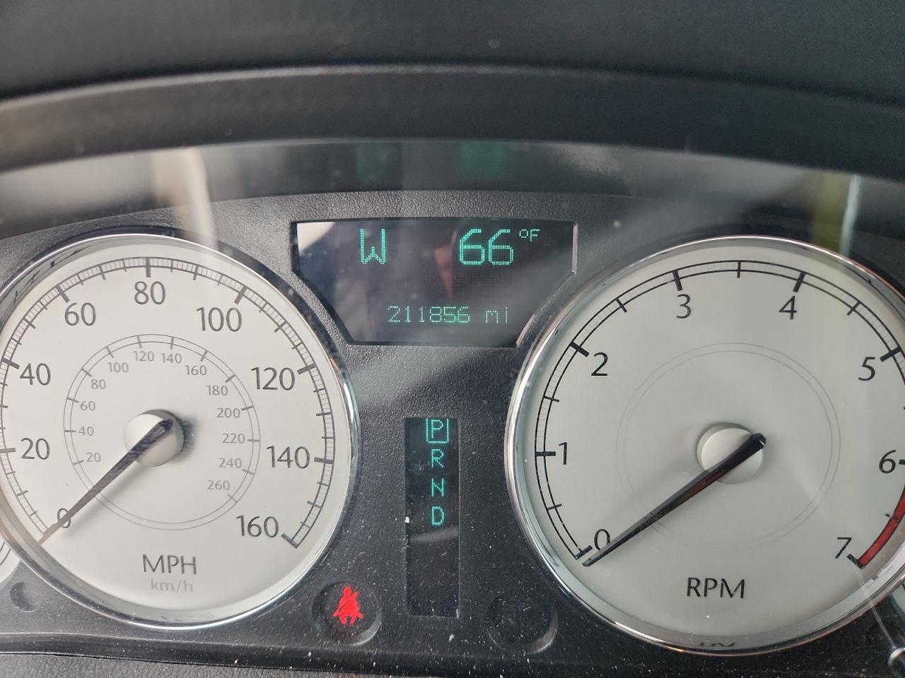 Chrysler 300 Image 7