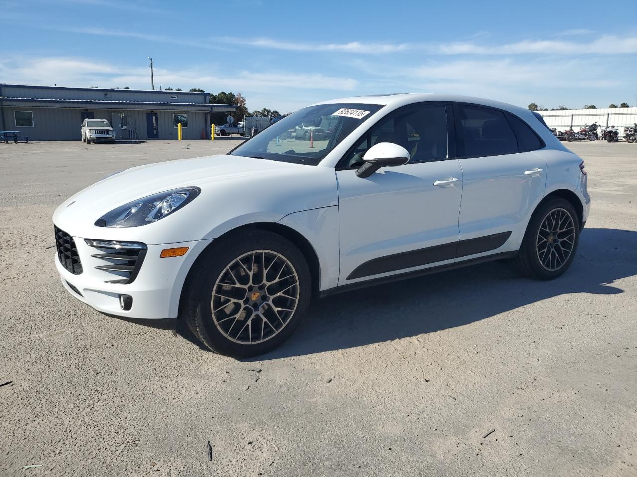 Porsche Macan Image 1