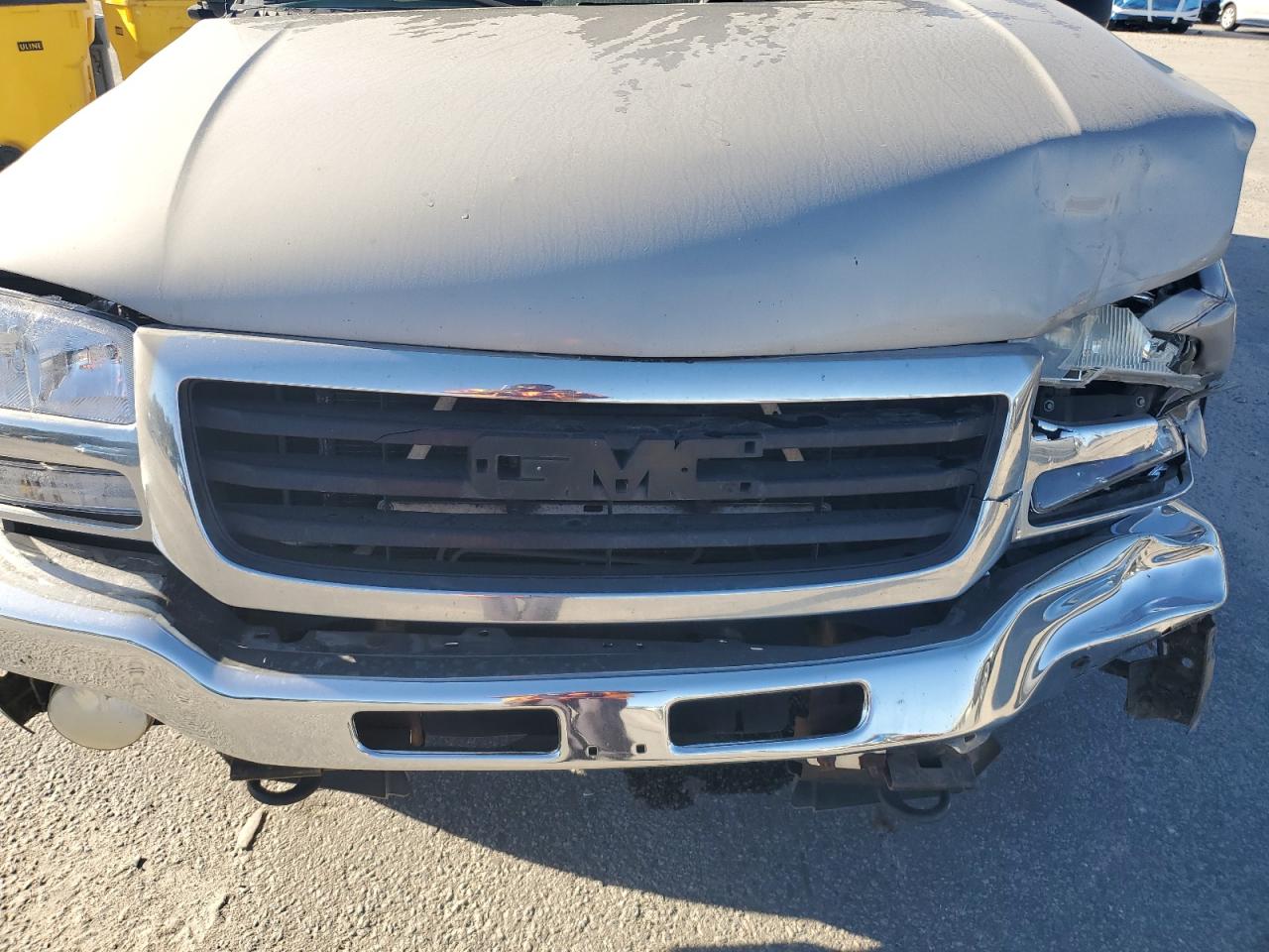 GMC Sierra C1500 Classic Image 11