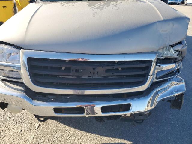 GMC Sierra C1500 Classic Image 11