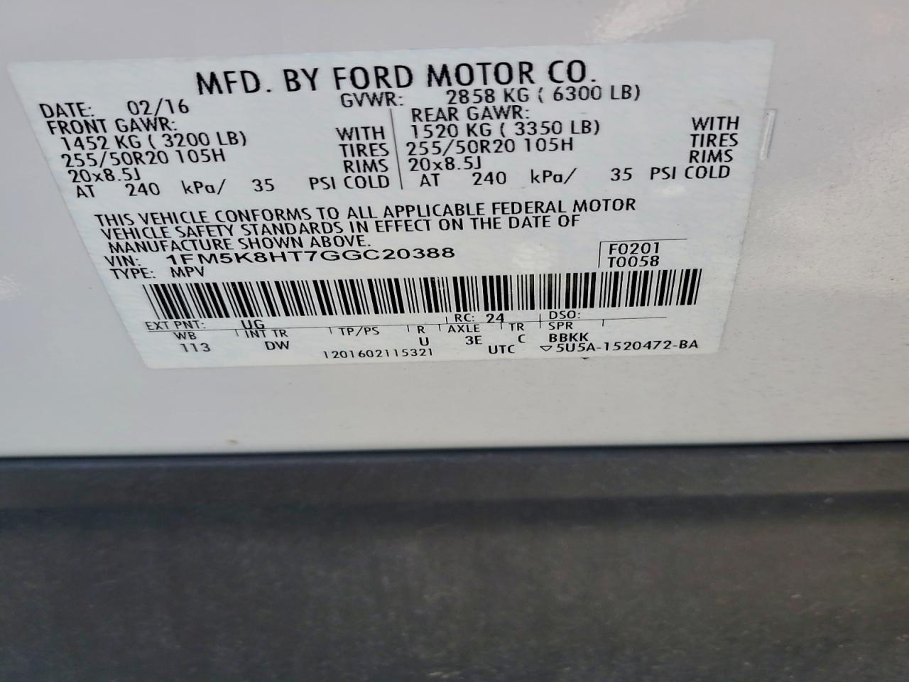 Ford Explorer Platinum Image 6